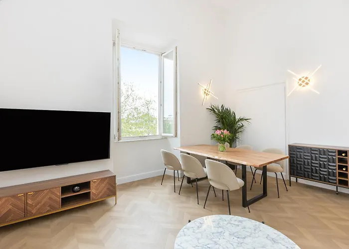 Mellini View By In Apartment Rom